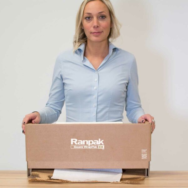 ⁦דיספנסר נייר אריזה קראפט ונייר משי לבן Ranpak Geami WrapPak Ex-Mini⁩ – תמונה ⁦3⁩